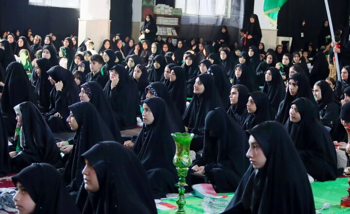 تصاویر / «من دختر حسینم»؛ تجلی هویت عاشورایی دختران زنجانی
