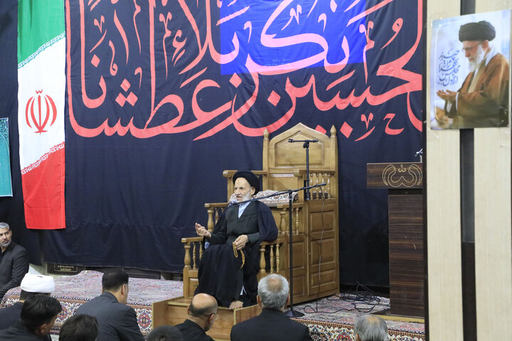 ایران اسلامی با تکیه بر فرهنگ عاشورا، معادلات قدرت در جهان را تغییر داده است