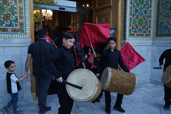تصاویر/ عزاداری پرشور کودکان و نوجوانان حسینی