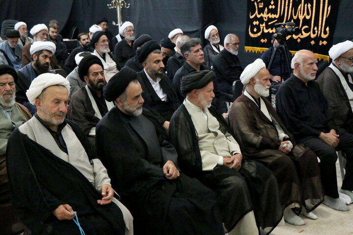 شرکت آیت الله اعرافی در مراسم عزای حسینی بیت آیت الله العظمی نوری همدانی