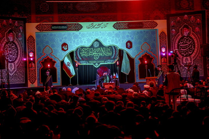 عزاداری شب هشتم ماه محرم در مسجد مقدس جمکران