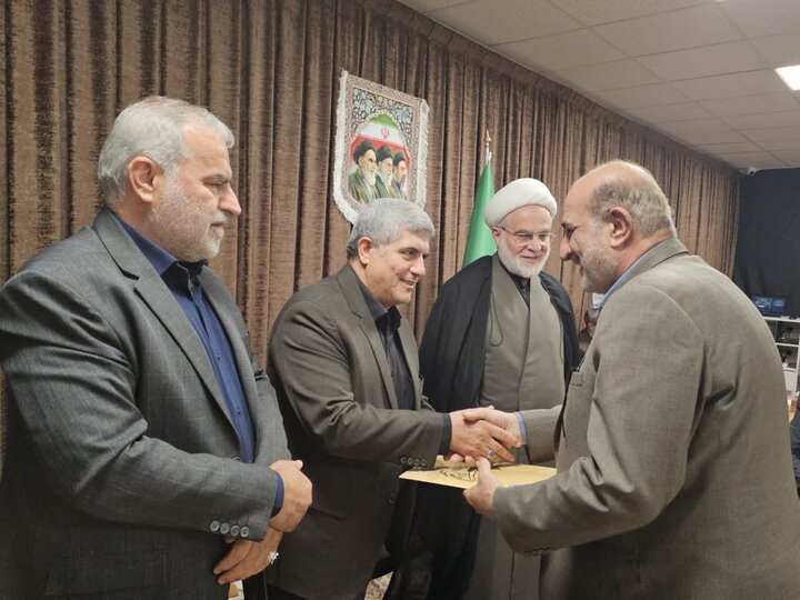 تصاویر