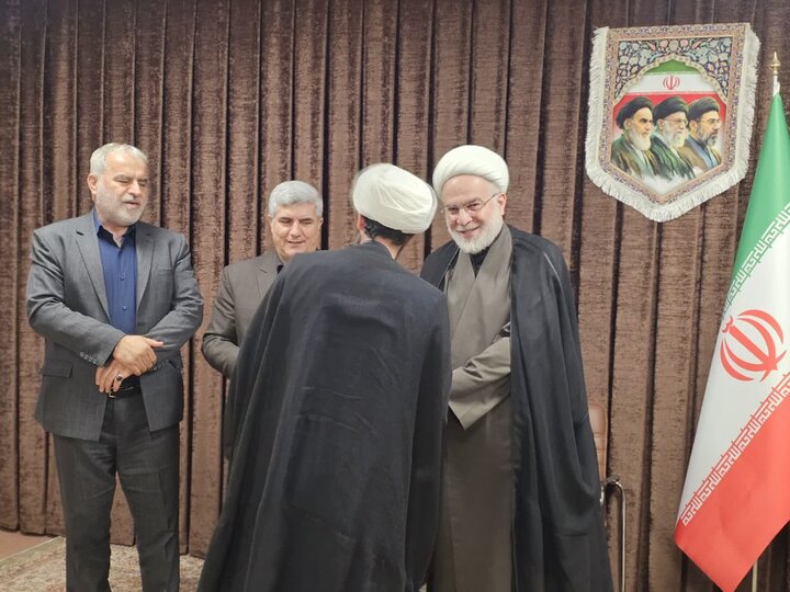 تصاویر