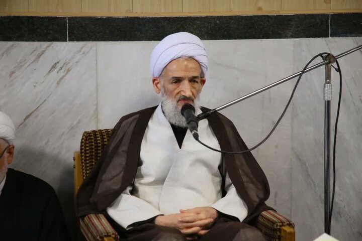تصاویر/ حضور حجت الاسلام و المسلمین محمدی لائینی در مراسم زیارت عاشورا و عزاداری دهه اول محرم در علوم پزشکی استان مازندران