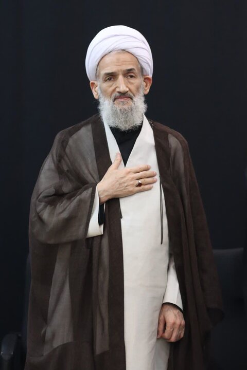 تصاویر/ حضور حجت الاسلام و المسلمین محمدی لائینی در مراسم عزاداری حسینی در دفتر نماینده ولی فقیه در مازندران