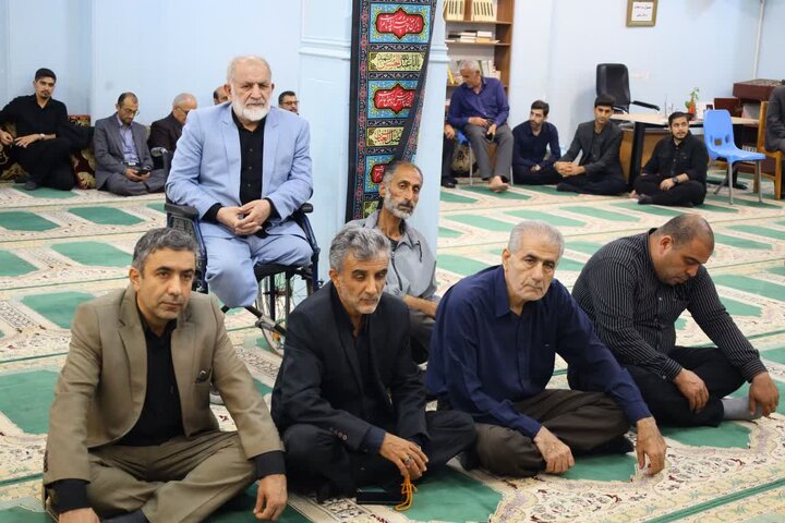 تصاویر/ حضور حجت الاسلام و المسلمین محمدی لائینی در مراسم عزاداری حسینی در دفتر نماینده ولی فقیه در مازندران