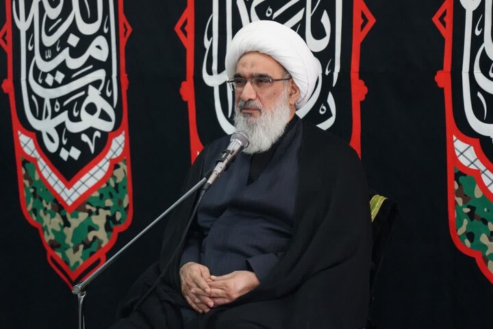 تصاویر/ بازدید امام جمعه بوشهر از تبلیغات اسلامی