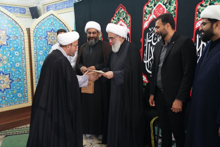 تصاویر/ بازدید امام جمعه بوشهر از تبلیغات اسلامی