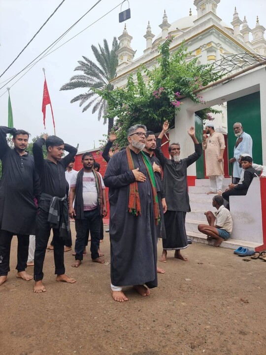تصاویر/ برگزاری باشکوه علمِ حسینی در ششم محرم در شهر میدنپور بنگال غربی هند
