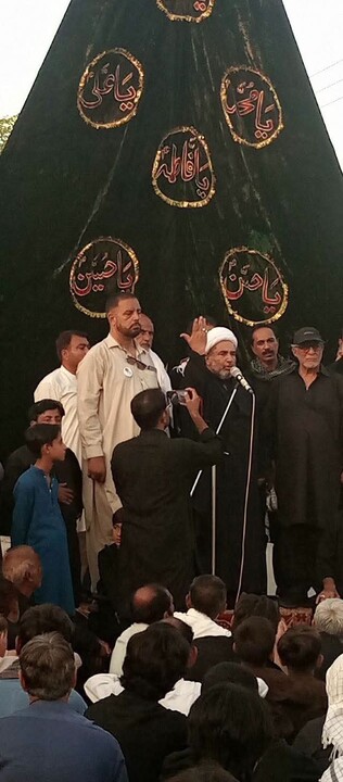 تصاویر/ حضور گسترده هزاران عزادار در راهپیمایی ششم محرم در جَند پاکستان