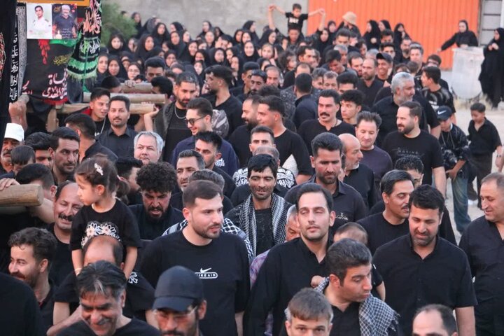تصاویر/آیین نخل گردانی در روز هشتم محرم الحرام در کارچان