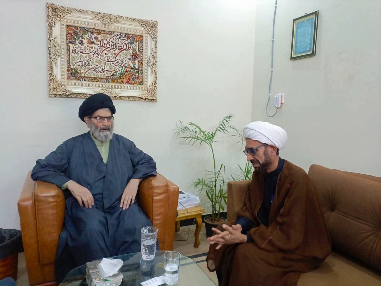 قائدِ ملّت جعفریہ پاکستان سے شیعہ علماء کونسل پارا چنار کے سابق ضلعی صدر کی ملاقات؛ عزاداری سمیت اہم امور پر تبادلہ خیال