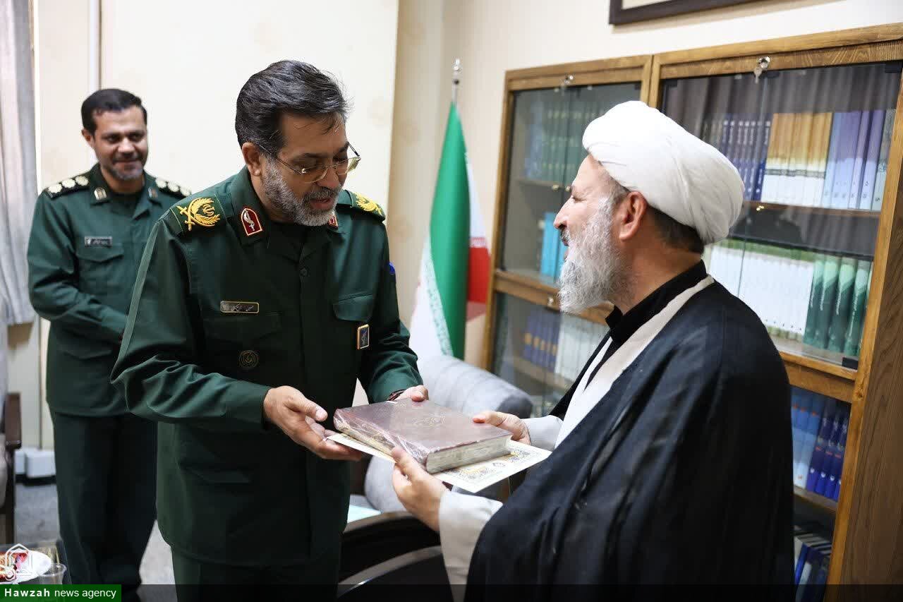 تصاویر / دیدار فرمانده سپاه انصارالحسین(ع) با مدیرکل تبلیغات اسلامی همدان