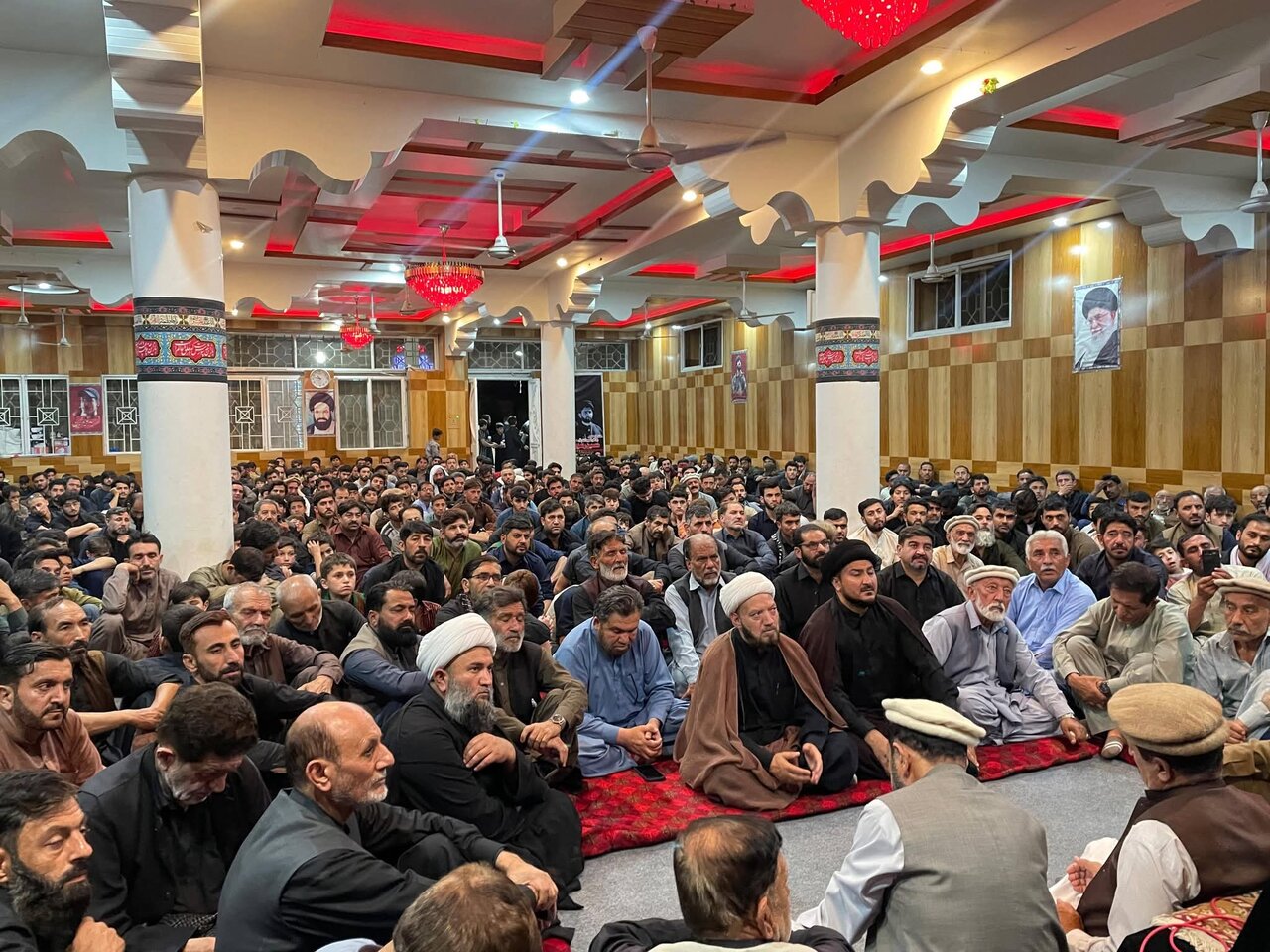 تصاویر/امام بارگاہ ابو طالبؑ جوٹیال گلگت میں عشرۂ محرم الحرام کی ساتویں مجلسِ عزاء