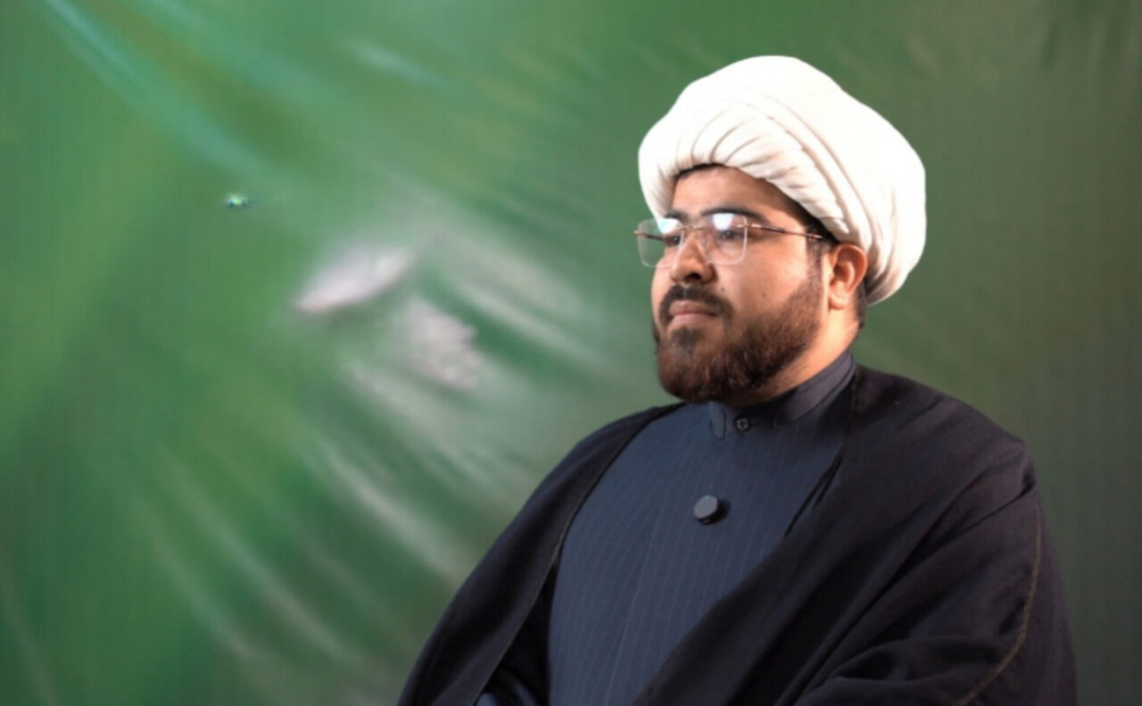 حماسه عاشورا در مواجهه با دشمن چه پیامی برای ما دارد؟