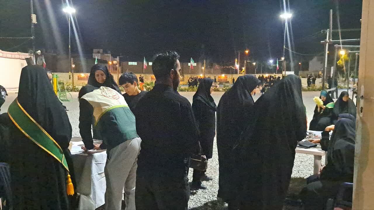 تجلی خدمت جهادی متخصصین قلب و عروق به عزاداران حسینی در کاشان+تصاویر