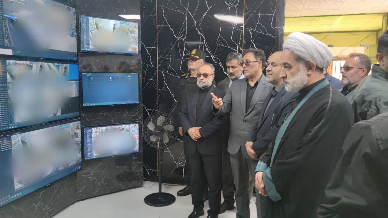 بازدید معاون دادستان کل کشور از زندان‌ مرکزی اردبیل