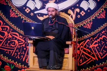 هدف اصلی نهضت حسینی مقابله با انحرافات بنیادین در جامعه اسلامی بود