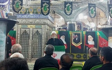 همه اقشار جامعه منادی وحدت باشند