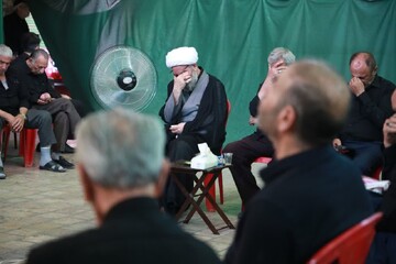تصاویر/ مراسم عزاداری روز تاسوعا در تکیه پهنه بازار سمنان