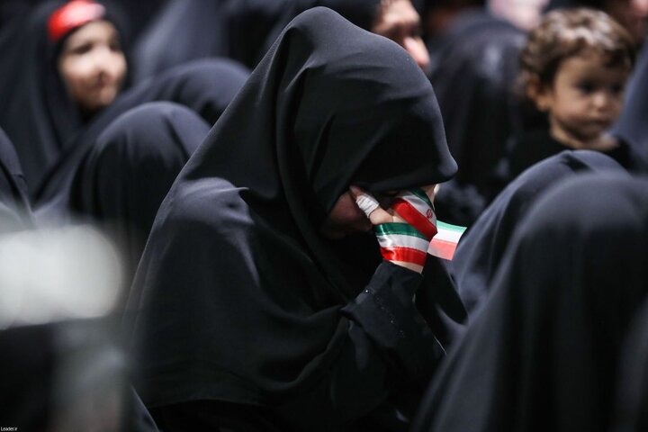 تصاویر/ عزاداری شب تاسوعا در جوار قتلگاه رهبر شهید انقلاب