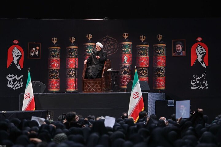 تصاویر/ عزاداری شب تاسوعا در جوار قتلگاه رهبر شهید انقلاب