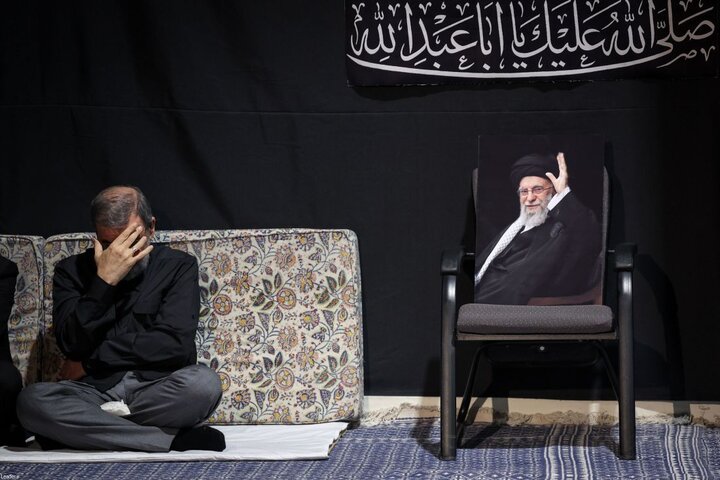 تصاویر/ عزاداری شب تاسوعا در جوار قتلگاه رهبر شهید انقلاب