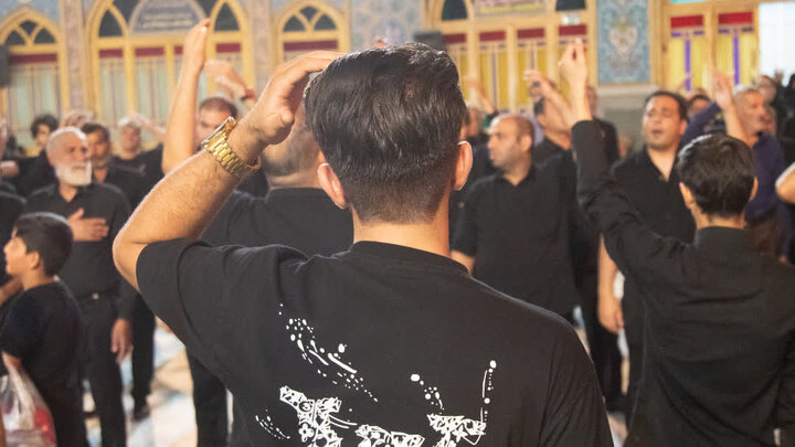تصاویر/ آیین سوگواری شب تاسوعای حسینی هیئات مذهبی درهلال بن علی(ع)