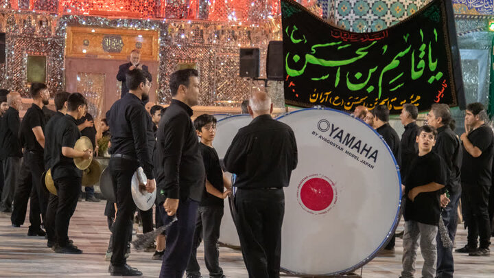 تصاویر/ آیین سوگواری شب تاسوعای حسینی هیئات مذهبی درهلال بن علی(ع)