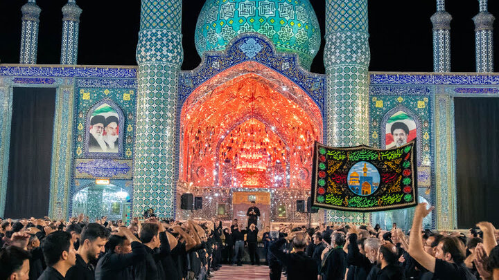 تصاویر/ آیین سوگواری شب تاسوعای حسینی هیئات مذهبی درهلال بن علی(ع)