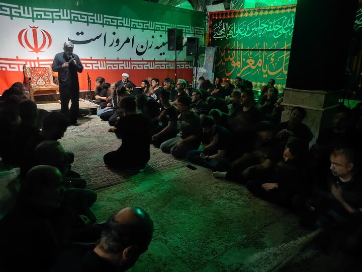 تصاویر/بازدید معاون فرهنگی اوقاف استان مرکزی از برنامه‌های فرهنگی امامزادگان عبدالله و آمنه خاتون در شب تاسوعا