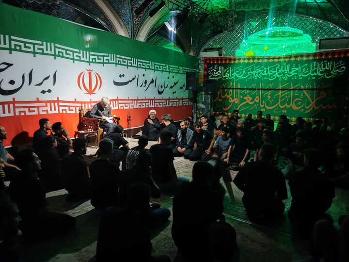 تصاویر/بازدید معاون فرهنگی اوقاف استان مرکزی از برنامه‌های فرهنگی امامزادگان عبدالله و آمنه خاتون در شب تاسوعا