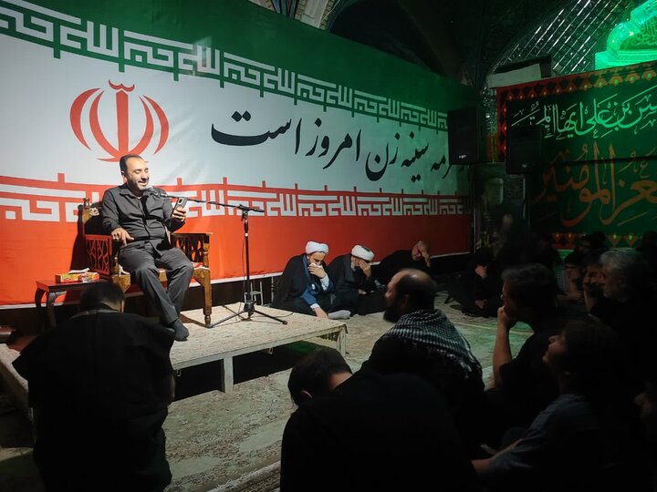 تصاویر/بازدید معاون فرهنگی اوقاف استان مرکزی از برنامه‌های فرهنگی امامزادگان عبدالله و آمنه خاتون در شب تاسوعا