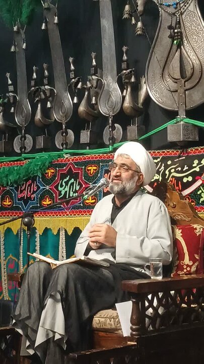 تصاویر/میدان داری نوش آبادی ها در شب هشتم همزمان با اقامه عزای حضرت اباعبدالله الحسین(ع)