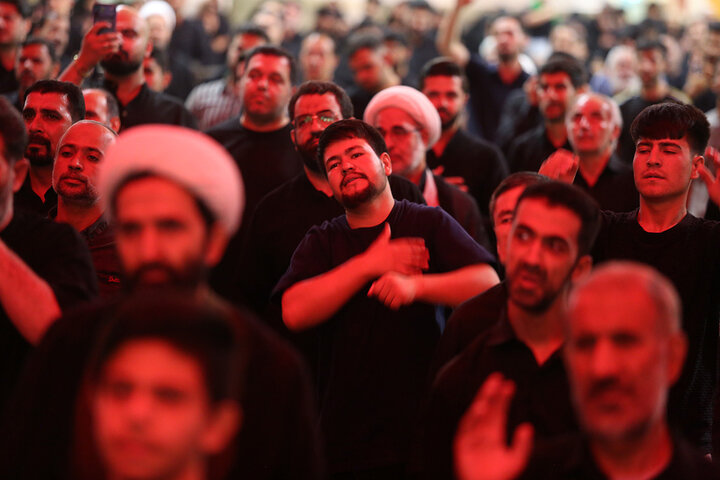 عزاداری شب تاسوعای حسینی در حرم بانوی کرامت