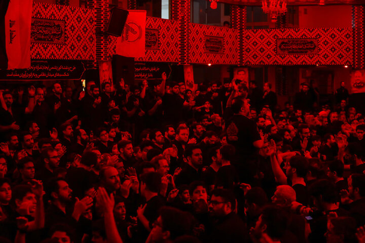 تصاویر/ شب نهم محرم هیئت ضد صهیونیستی انصارولایت دارالعباده یزد