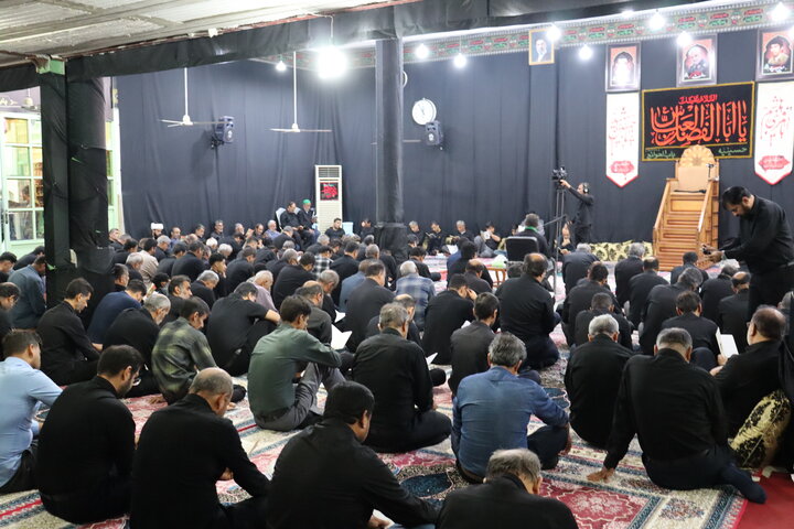 تصاویر/ قرائت زیارت حضرت عباس(ع) در دیّر
