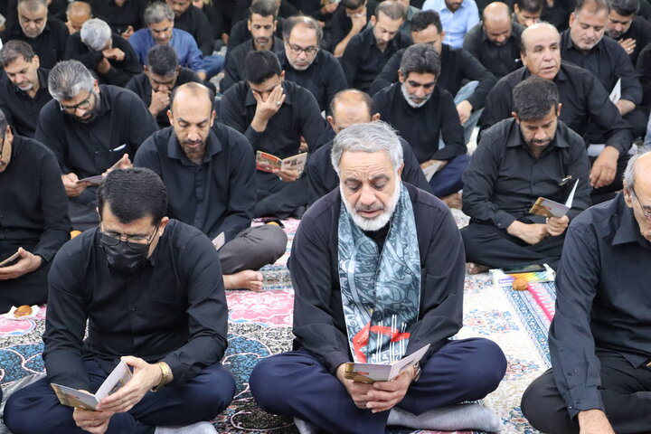 تصاویر/ قرائت زیارت حضرت عباس(ع) در دیّر