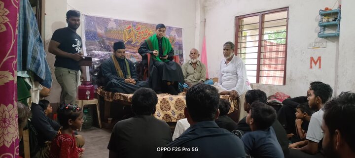 মেদিনীপুরের কুমারপুরে পবিত্র মহররমের সপ্তম দিন উপলক্ষে ইমাম হুসাইন (আ.)-এর কারবালার শহাদতের স্মরণে এক ভাবগম্ভীর মজলিস অনুষ্ঠিত হয়েছে।
