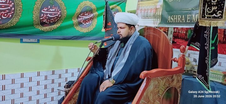 মেদিনীপুরের কুমারপুরে পবিত্র মহররমের সপ্তম দিন উপলক্ষে ইমাম হুসাইন (আ.)-এর কারবালার শহাদতের স্মরণে এক ভাবগম্ভীর মজলিস অনুষ্ঠিত হয়েছে।