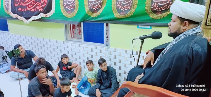 মেদিনীপুরের কুমারপুরে পবিত্র মহররমের সপ্তম দিন উপলক্ষে ইমাম হুসাইন (আ.)-এর কারবালার শহাদতের স্মরণে এক ভাবগম্ভীর মজলিস অনুষ্ঠিত হয়েছে।
