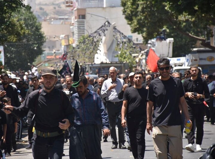 تصاویر/ اقامه تاسوعای حسینی در سنندج