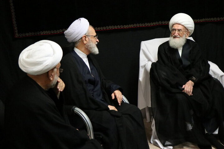 Photos/ L’Ayatollah Arafi participe aux commémorations de l’Achoura chez le grand Ayatollah Nouri-Hamadani