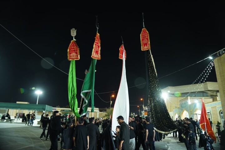 تصاویر / قم المقدسہ میں آٹھ محرم الحرام کے موقع پر مجمع علماء و طلابِ ہند مقیم قم کے زیرِ اہتمام ایک عظیم الشان جلوسِ عزا برآمد ہوا