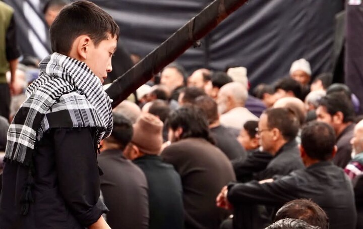 تصاویر/ مروری بر مراسم هشتم محرم بزرگداشت حضرت علی‌اصغر(ع) در کارگل لداخ