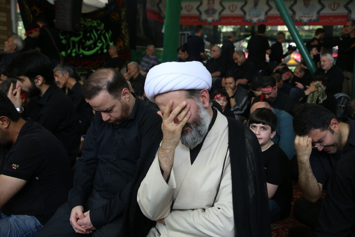 تصاویر/ اجتماع مردمی و قافله عزاداری ظهر تاسوعا در اصفهان