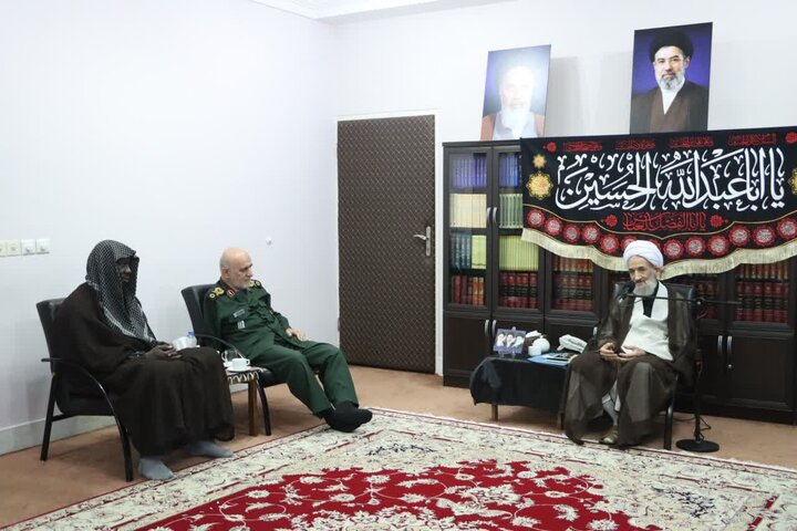 تصاویر/ دیدار مشاور فرمانده کل سپاه با نماینده ولی فقیه در مازندران