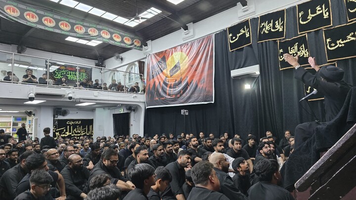 تصاویر/ برگزاری مراسم عزاداری و مجلس عزا در اداره جعفریه لندن