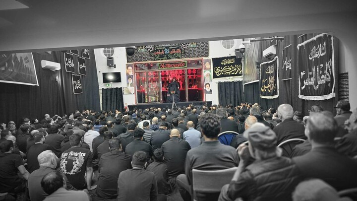 تصاویر/ برگزاری مراسم عزاداری و مجلس عزا در اداره جعفریه لندن