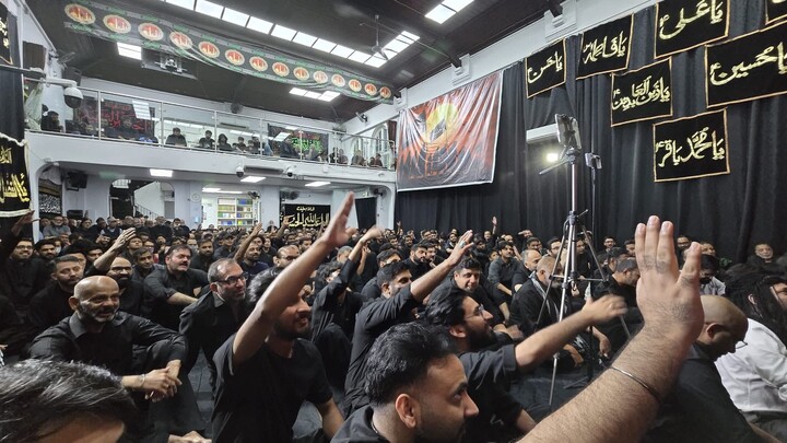 تصاویر/ برگزاری مراسم عزاداری و مجلس عزا در اداره جعفریه لندن